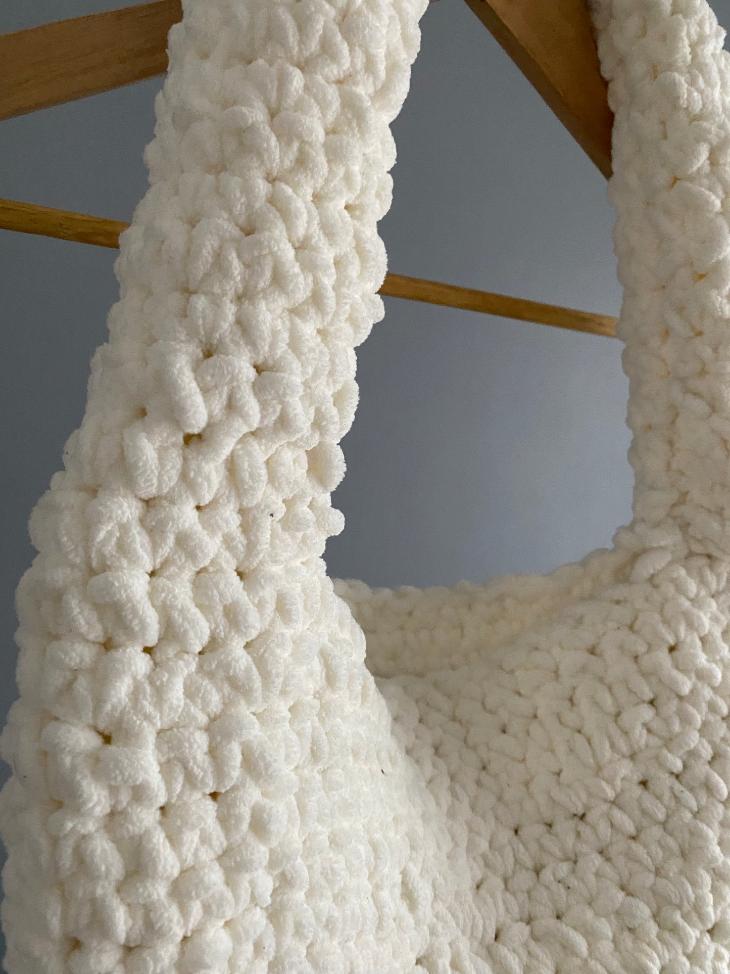 Sac en crochet blanc cassé pilou pilou