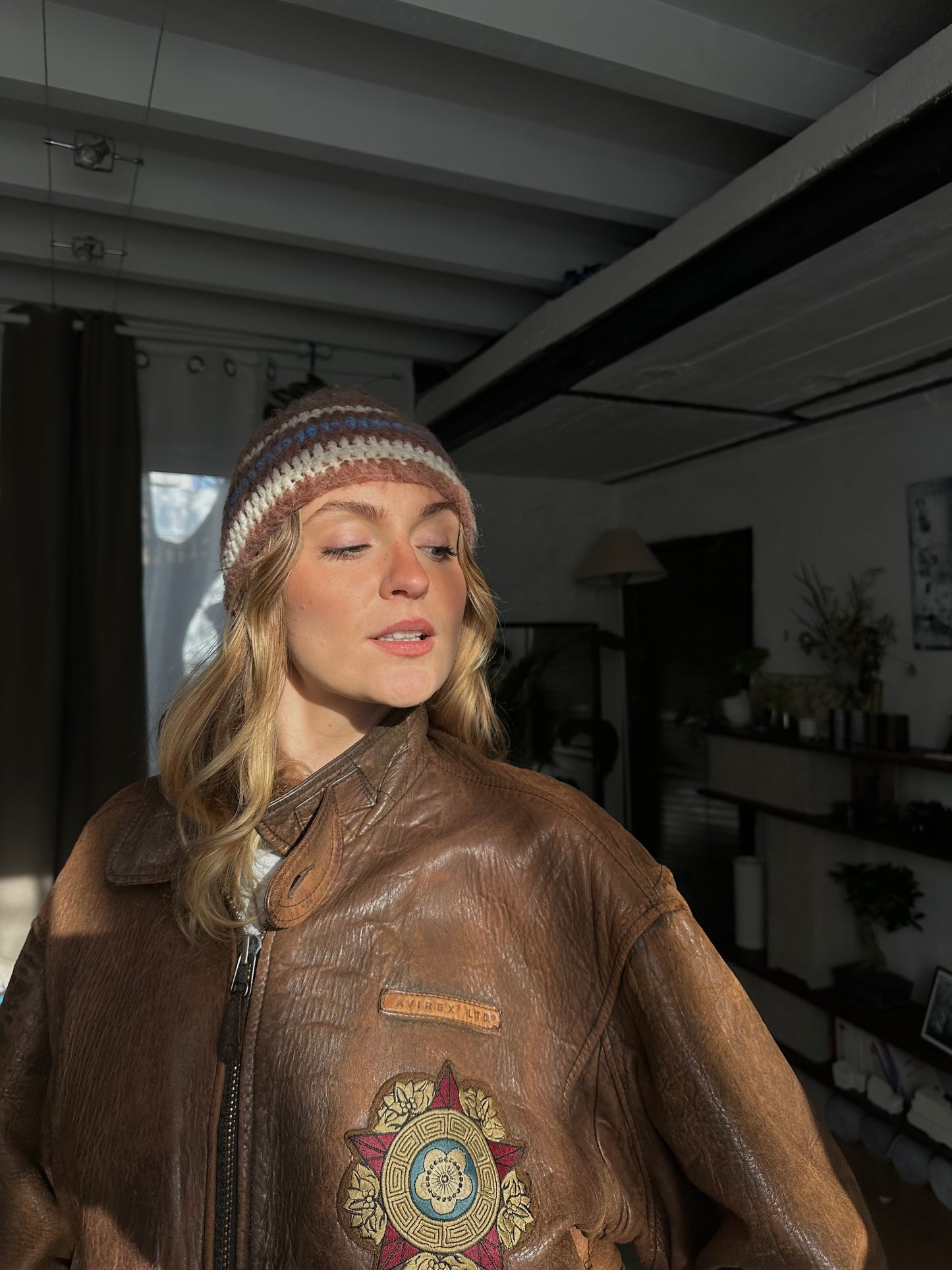 Bonnet fait main au crochet en mohair et coton