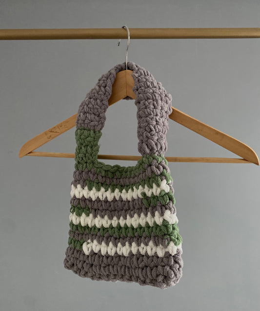 Sac en crochet vert blanc gris pilou pilou