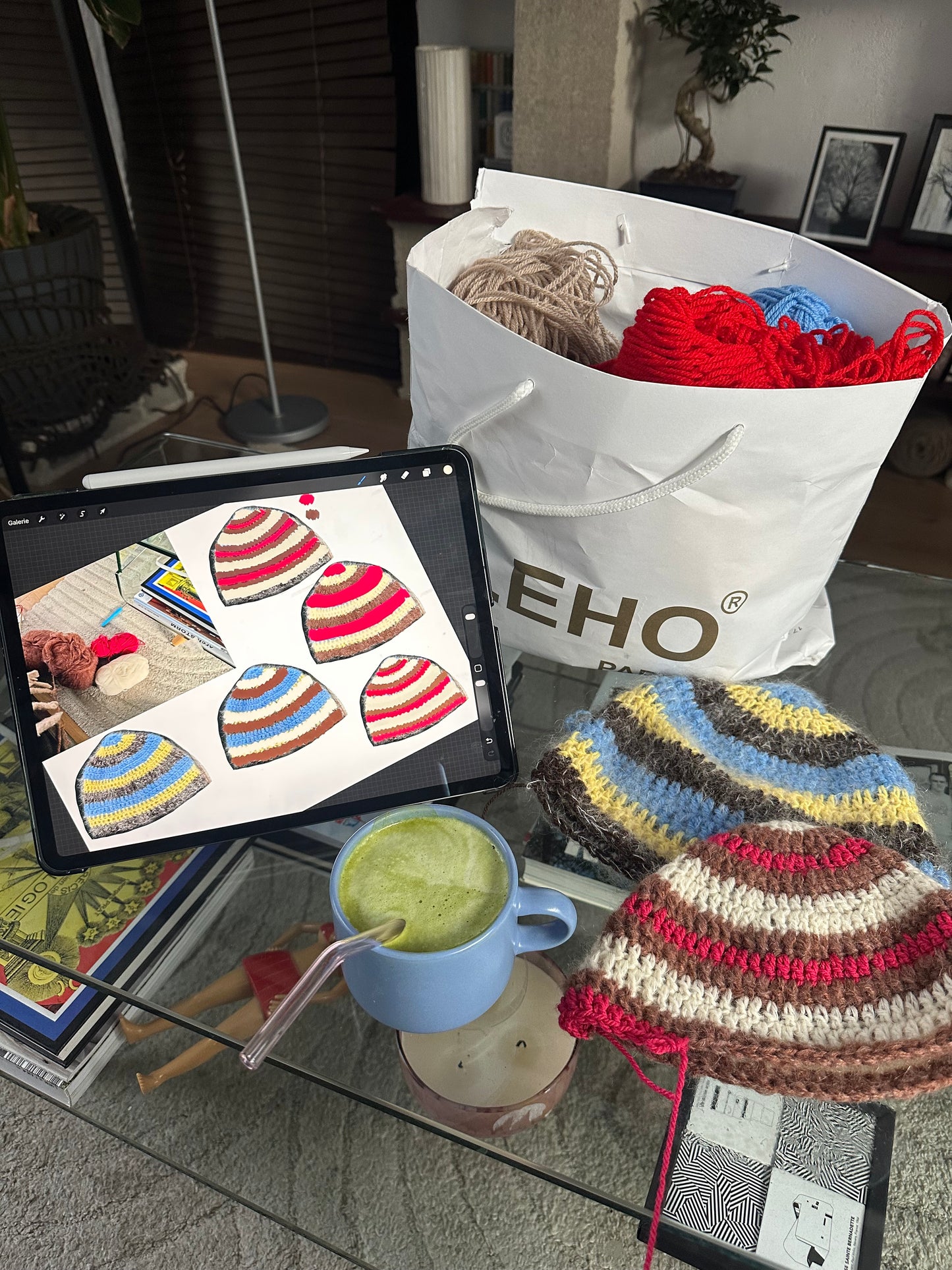 Beanie fait main rayé en mohair et coton