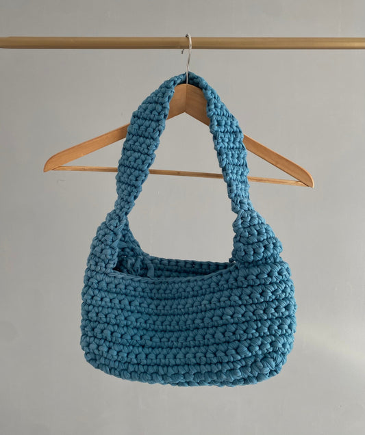 Sac en crochet turquoise clair