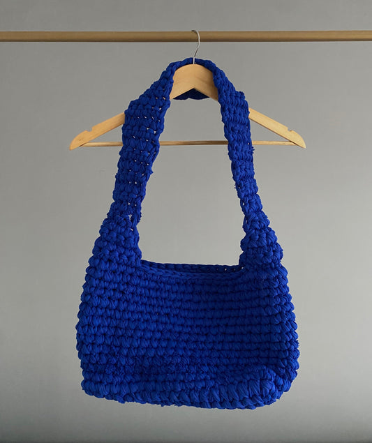 BIG Sac en crochet bleu électrique