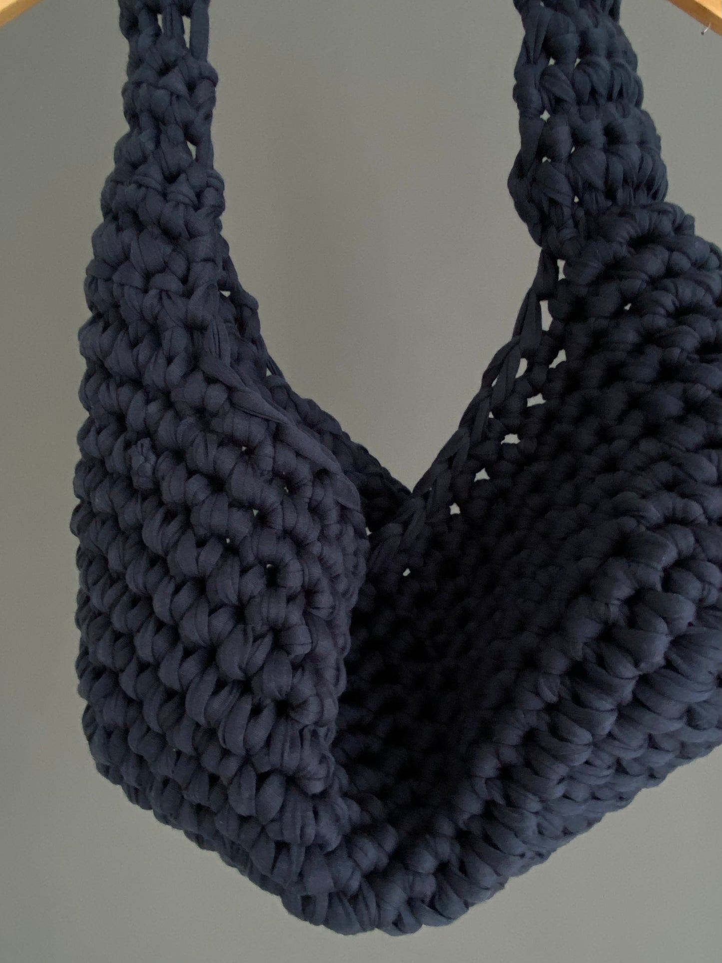 Sac en crochet bleu marine