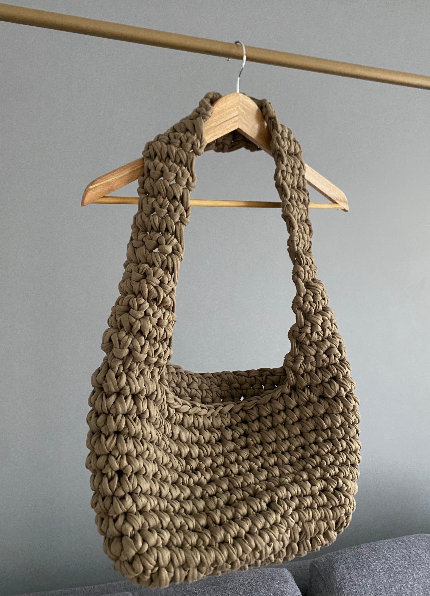 Sac en crochet taupe