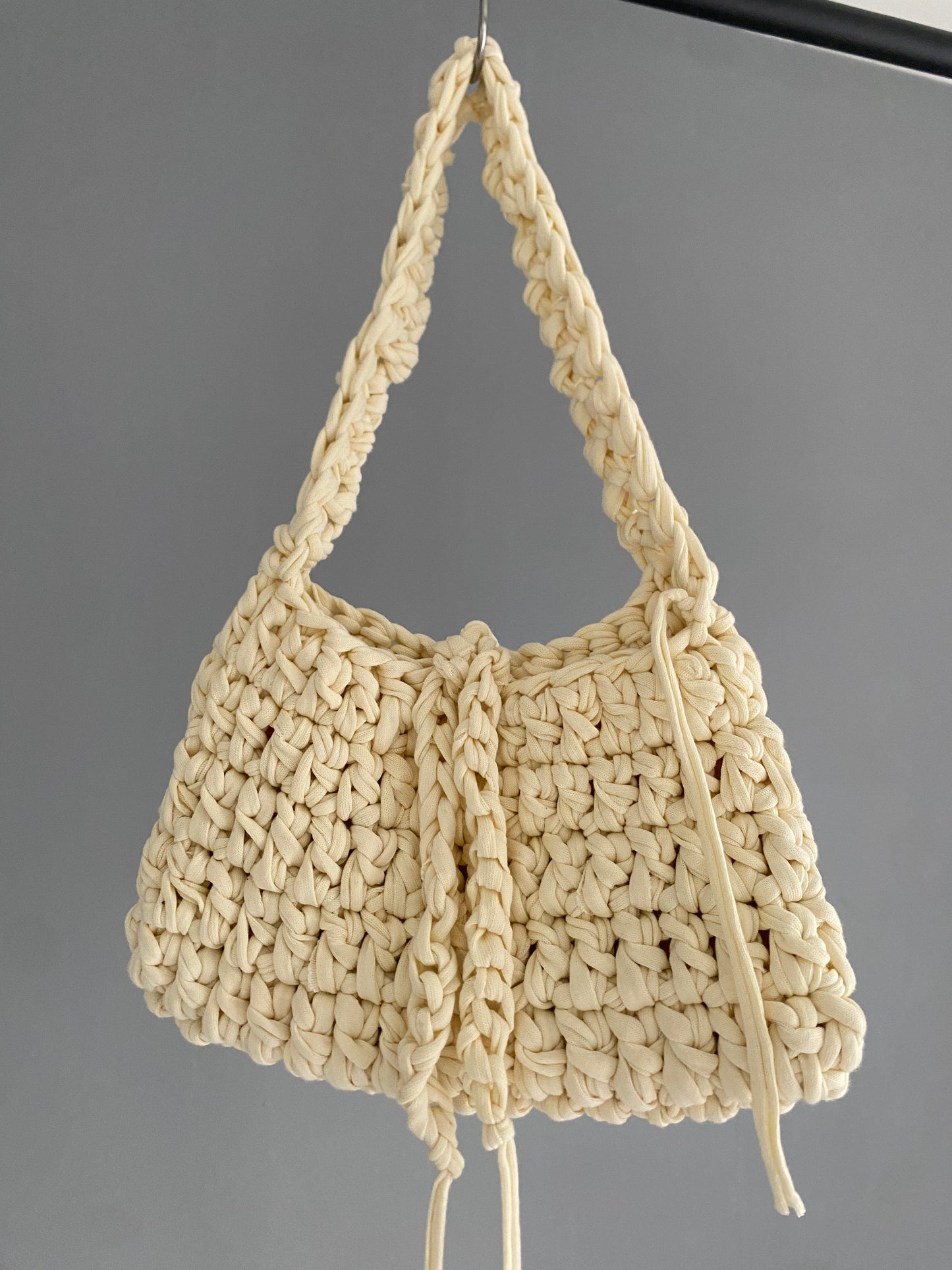 Sac baguette en crochet crème